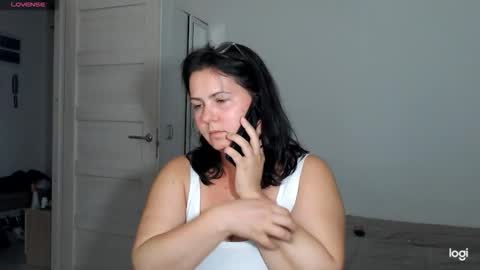 Meera online show from September 12, 2025, 6:52 pm