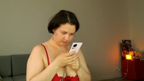 Meera online show from May 27, 2026, 3:42 pm