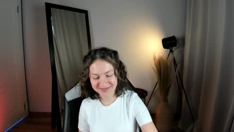 Mira online show from December 4, 2025, 8:23 am