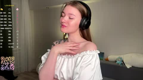 Mira online show from April 6, 2026, 8:54 pm