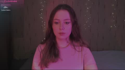 Kira online show from February 5, 2025, 8:57 pm