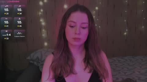 Kira online show from February 19, 2025, 4:55 pm