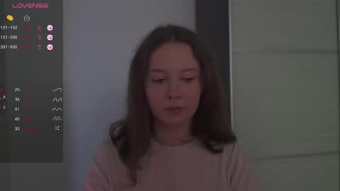 Kira online show from October 9, 2025, 11:08 am