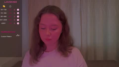 Kira online show from November 9, 2025, 12:03 pm