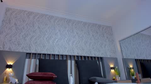 Miranda online show from February 3, 2025, 2:03 am