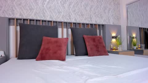 Miranda online show from February 19, 2025, 2:12 am