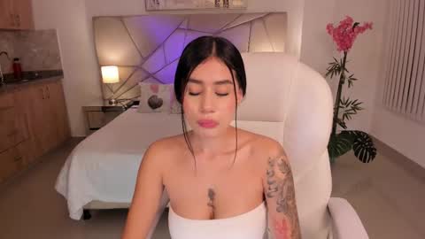 miranda_crawfor online show from March 3, 2026, 5:35 am