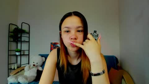 Snapshot of miranda_holms chatting on July 4, 2026, 4:51 am miranda_holms online show from July 4, 2026, 4:51 am