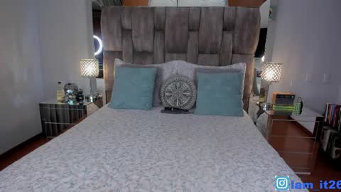 Miranda online show from April 20, 2026, 12:02 am