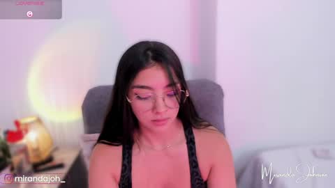 Snapshot of mirandajohnson_ chatting on May 4, 2026, 4:03 pm Miranda online show from May 4, 2026, 4:03 pm