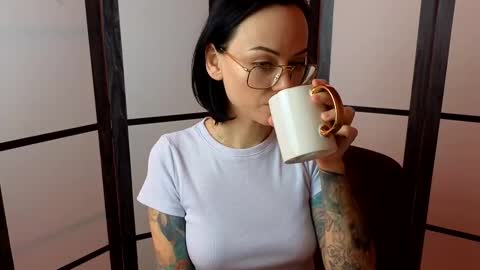 Mira online show from February 10, 2025, 1:33 pm