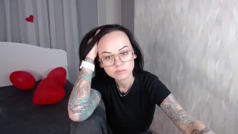 Mira online show from February 18, 2025, 3:54 pm