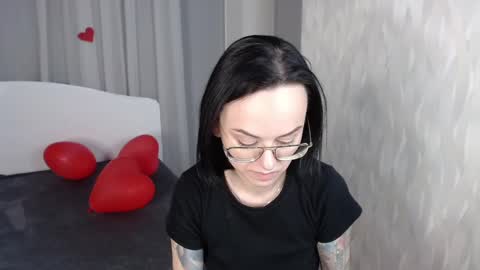 Mira online show from February 18, 2025, 10:58 pm