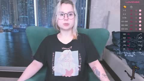 Kira online show from December 16, 2024, 6:10 am