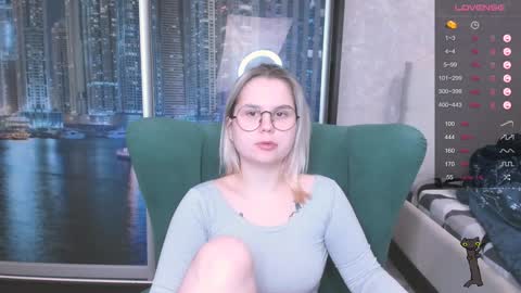 Kira online show from December 19, 2024, 2:57 pm