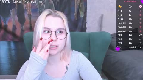 Kira online show from February 24, 2025, 4:36 pm