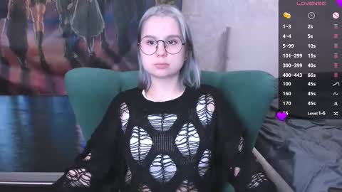 Kira online show from March 2, 2025, 1:04 am