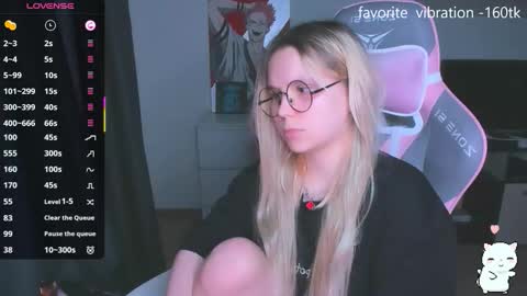 Kira online show from October 26, 2025, 12:38 am