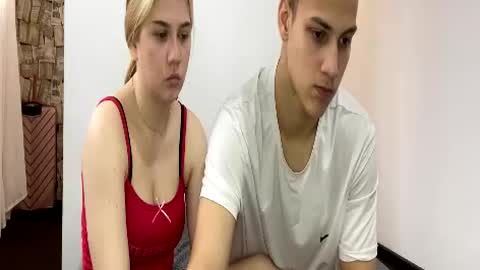 Snapshot of mirelcouple chatting on April 24, 2026, 10:50 am mirelcouple online show from April 24, 2026, 10:50 am