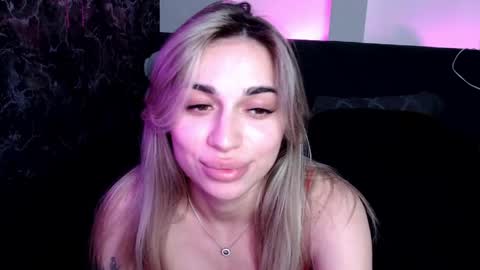 Snapshot of miri07 chatting on June 1, 2026, 8:21 pm miri07 online show from June 1, 2026, 8:21 pm