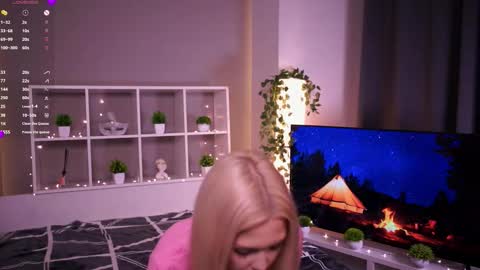 Elsa online show from November 21, 2025, 9:13 pm