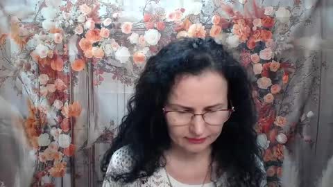 Miroslava Happi online show from April 20, 2026, 6:05 am