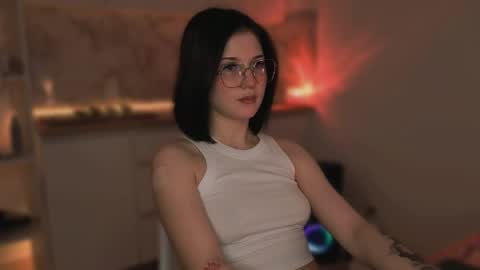 Snapshot of mirrameow chatting on May 24, 2026, 9:31 pm Mira online show from May 24, 2026, 9:31 pm