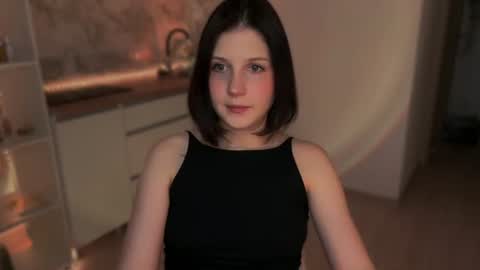 Snapshot of mirrameow chatting on June 29, 2026, 7:36 pm Mira online show from June 29, 2026, 7:36 pm