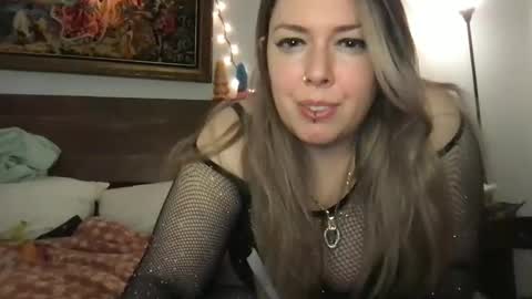 Snapshot of mis0h0rnybabii chatting on January 5, 2025, 3:00 am MisoHorny aka Goddess Sahara online show from January 5, 2025, 3:00 am