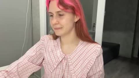 Molly online show from September 24, 2025, 5:49 pm