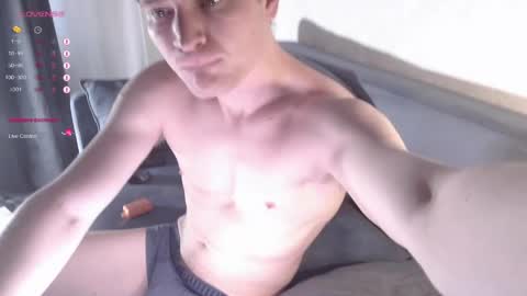 Snapshot of mishasiemens chatting on May 10, 2026, 7:24 am mishasiemens online show from May 10, 2026, 7:24 am