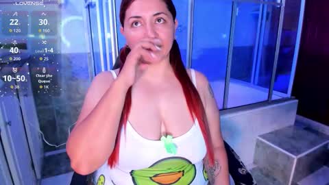 Mishell online show from October 9, 2025, 1:42 pm