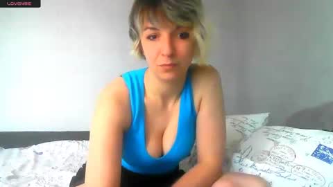 Mishelle online show from April 19, 2026, 12:59 pm