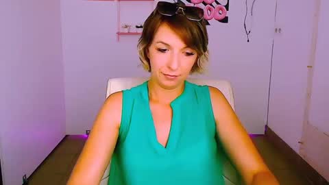 Snapshot of mishelle_blondie chatting on July 22, 2026, 11:24 am Mishelle online show from July 22, 2026, 11:24 am