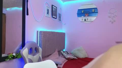 misofialeal online show from September 23, 2025, 7:39 pm