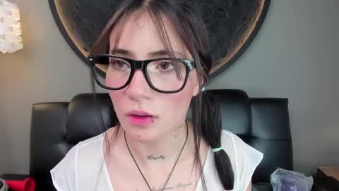 Charlotte online show from March 7, 2025, 6:33 pm