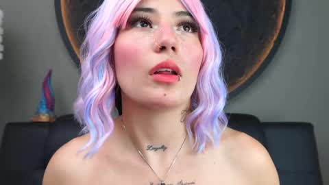 Charlotte online show from October 17, 2025, 6:10 pm