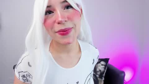 Daphne online show from October 25, 2025, 6:13 pm