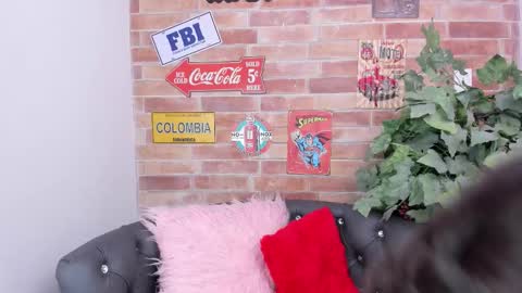 Luxury online show from December 16, 2025, 11:04 am