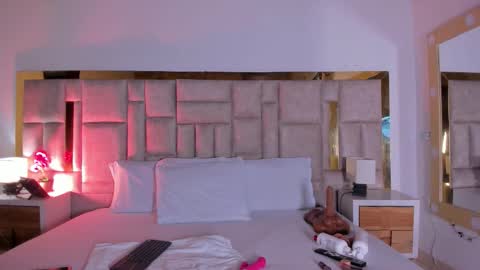 Miss Abigail  online show from October 13, 2025, 12:38 pm