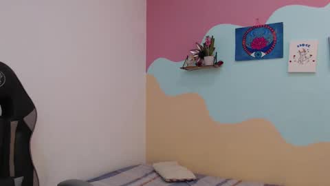 Akemi 3 online show from February 13, 2025, 5:01 pm