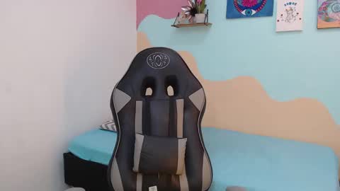 Akemi 3 online show from March 6, 2025, 5:00 pm