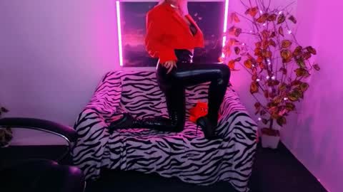 miss_alice_silver online show from November 7, 2025, 4:29 pm
