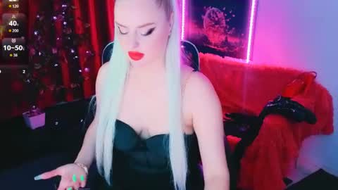 Snapshot of miss_alice_silver chatting on June 11, 2026, 7:12 pm miss_alice_silver online show from June 11, 2026, 7:12 pm