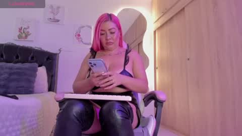 Snapshot of miss_amarantha1 chatting on July 1, 2026, 12:18 pm A M A R A N T H A online show from July 1, 2026, 12:18 pm