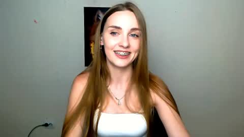 Snapshot of miss_angelina_ chatting on June 15, 2026, 5:53 am Angelina online show from June 15, 2026, 5:53 am