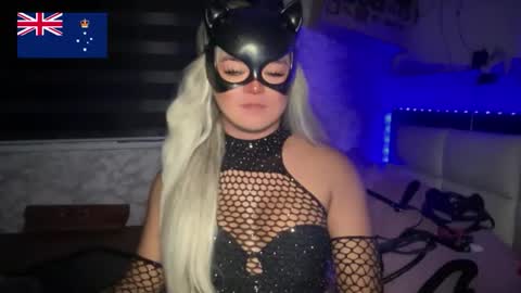 Call me  Miss Antonette  online show from May 19, 2026, 12:16 am