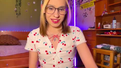 Snapshot of miss_barbie1 chatting on March 3, 2026, 4:13 pm Anya online show from March 3, 2026, 4:13 pm