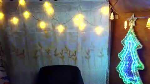 Snapshot of miss_bellah chatting on December 18, 2025, 5:41 pm Bellah online show from December 18, 2025, 5:41 pm