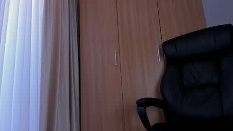 Ivy online show from September 14, 2025, 12:15 pm